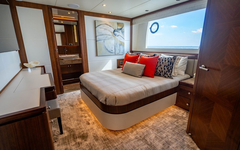 Azimut 80