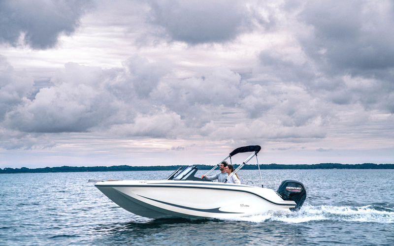 Quicksilver 525 aXess