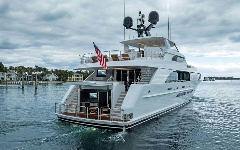 MCP Yachts 40