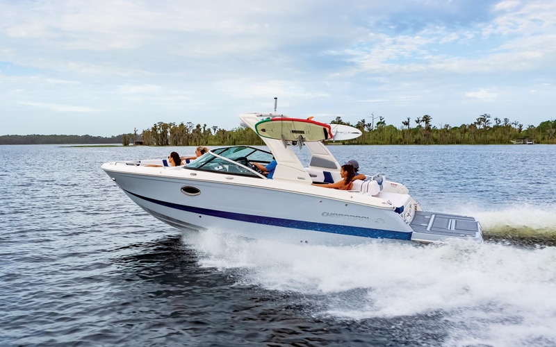 Chaparral 26 Surf