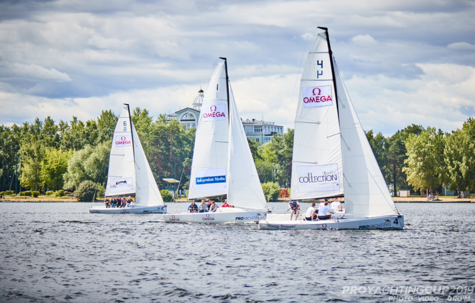 A race of journalists. Photo: Mikhail Groshev. 