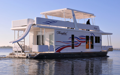Thoroughbred Houseboats 15' х 51'