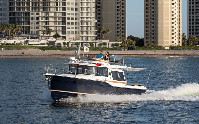 Ranger Tugs R-29 CB