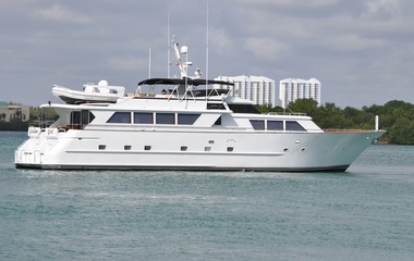 Broward Marine Golden Girl'