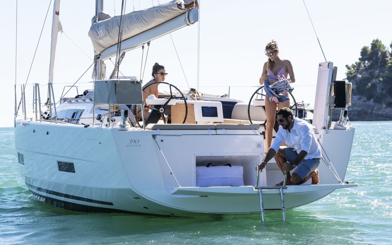 Dufour 390