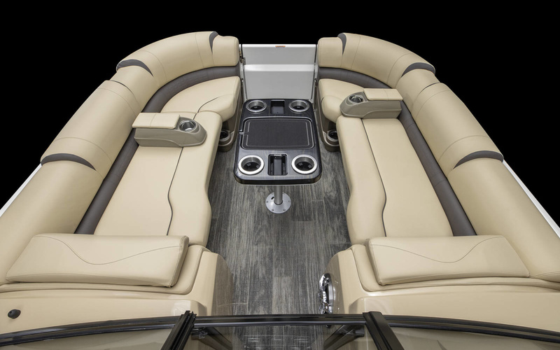 Avalon Excalibur Quad Lounge Windshield 25