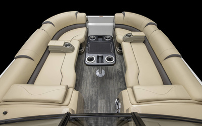 Avalon Excalibur Quad Lounge Windshield 25
