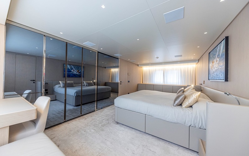Linssen Grand Sturdy 470 Sedan Wheelhouse