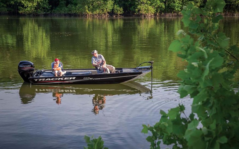 Tracker Panfish 16