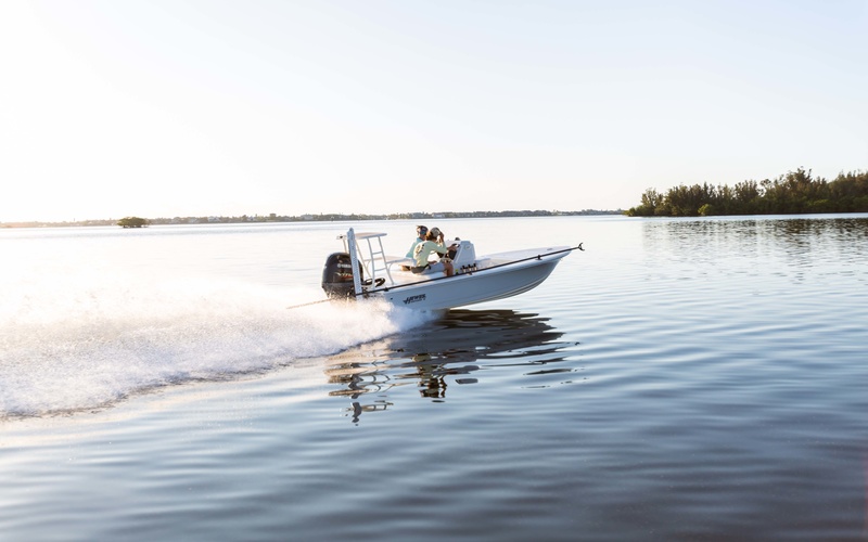 Hewes Redfisher 16