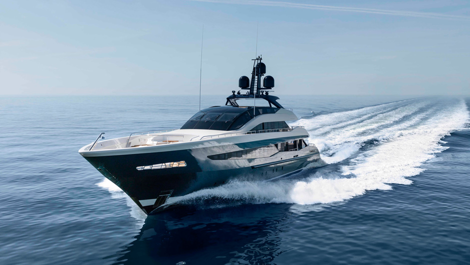 The Irisha master suite occupies the forward section of the main deck and includes an office, dressing room, hammam and a smoking balcony with sliding doors.