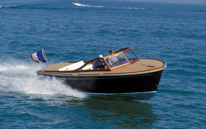 Latitude 46 Lady Scarlett