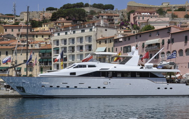 Azimut Moonraker II