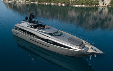 FX Yachts FX