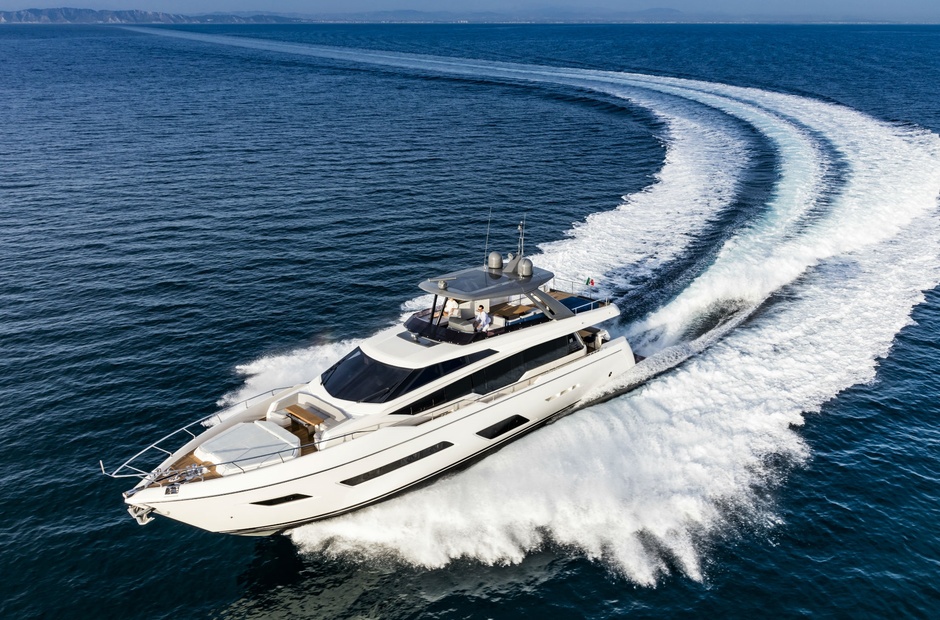 Ferretti Epic
