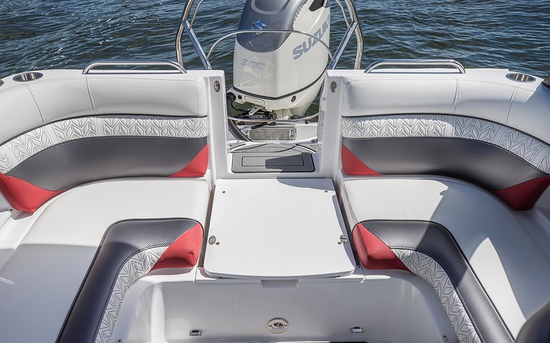 Hurricane SunDeck 2486 OB