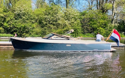 Long Island 33 Runabout