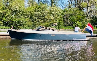 Long Island 33 Runabout