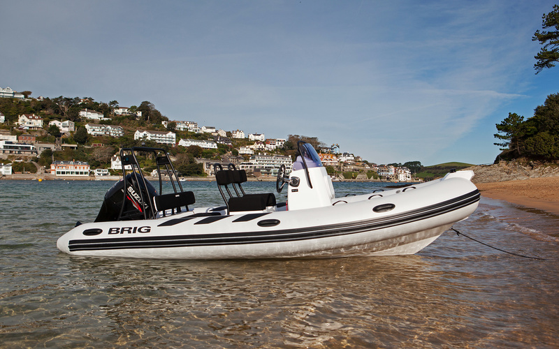 Brig Navigator 520