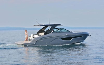 Cruisers Yachts 34 GLS I/O