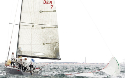 dk yachts Farr 40