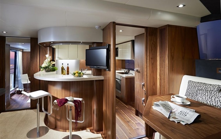 Sunseeker 86 Yacht (2018)