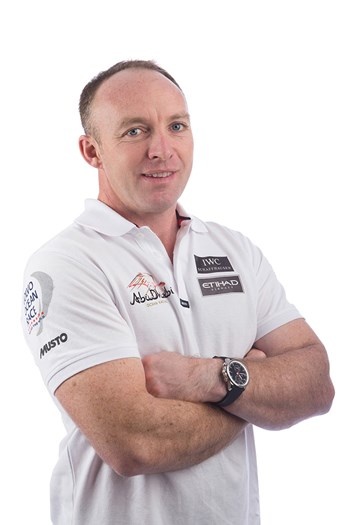 Justin Slattery, tank, trimmer and helmsman. This cheerful Irishman describes his team «as talented guys with incredible experience behind them». With experience and order, it's the fifth VOR for him.