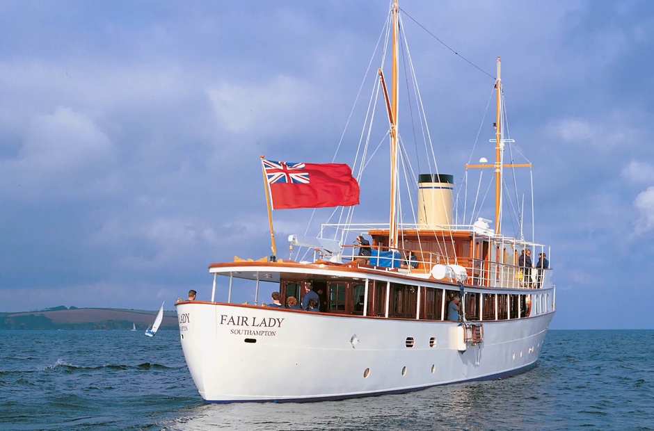Camper & Nicholsons  Fair Lady