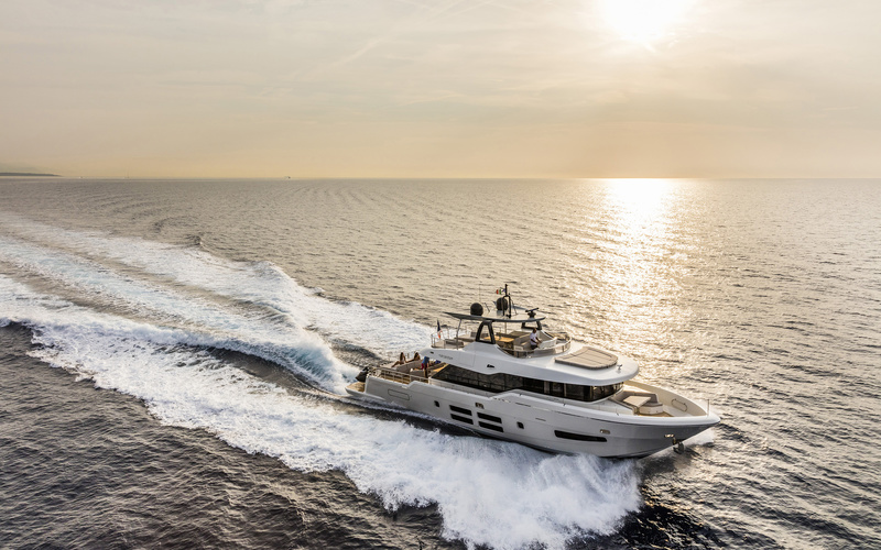 Canados  Oceanic 76' GT