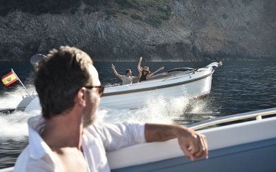 Interboat Intender 820