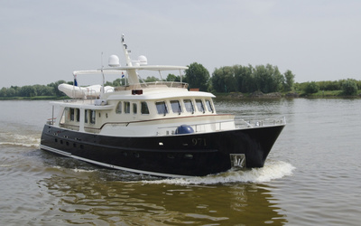 De Alm Delfino 70