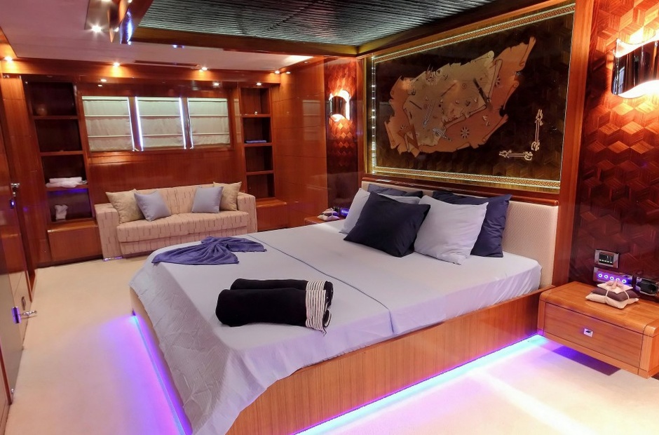 Noble Yachts Sylver K