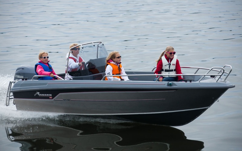 Yamarin Cross 46 Side Console