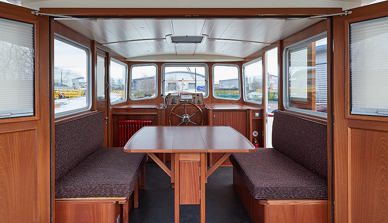 Piper 60M Motor Class Dutch Barge