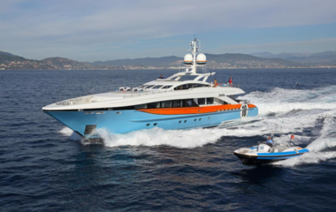 Heesen Aurelia