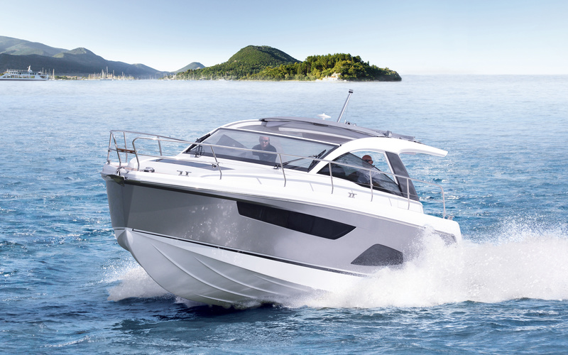 Sealine S330
