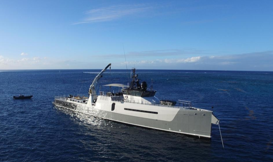 Damen Ad-Vantage