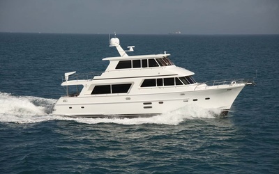 Hampton Endurance 680 Skylounge