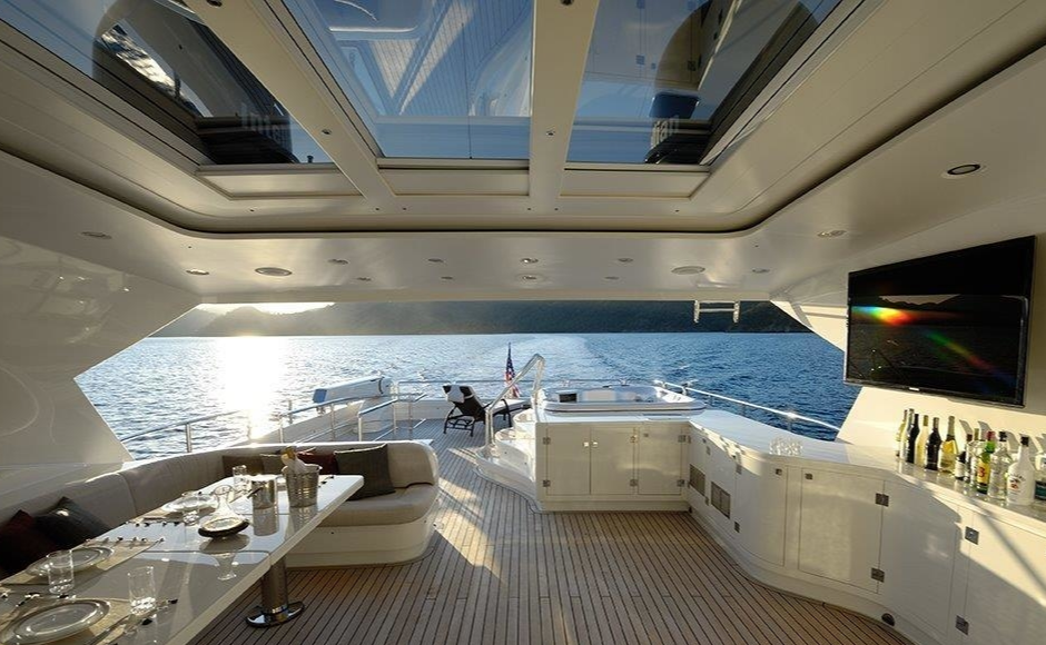 Mengi-Yay Yachts Y