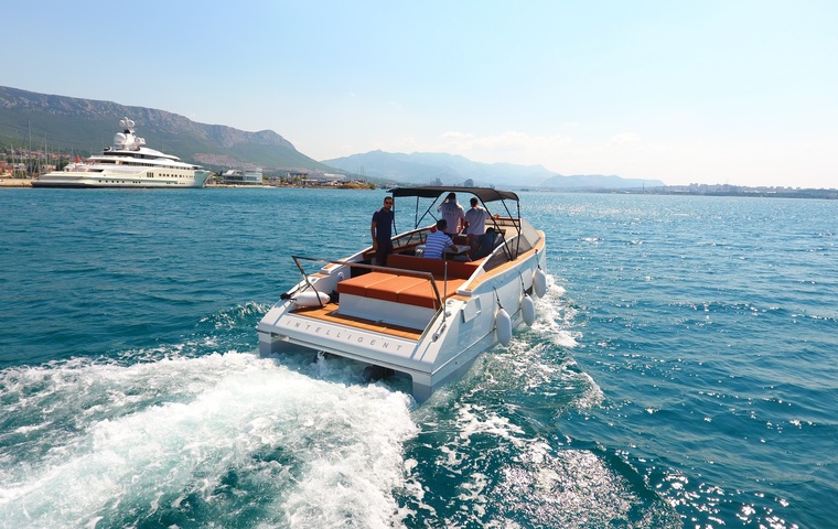 Velvette Cruiser 33 Intelligent (2018)