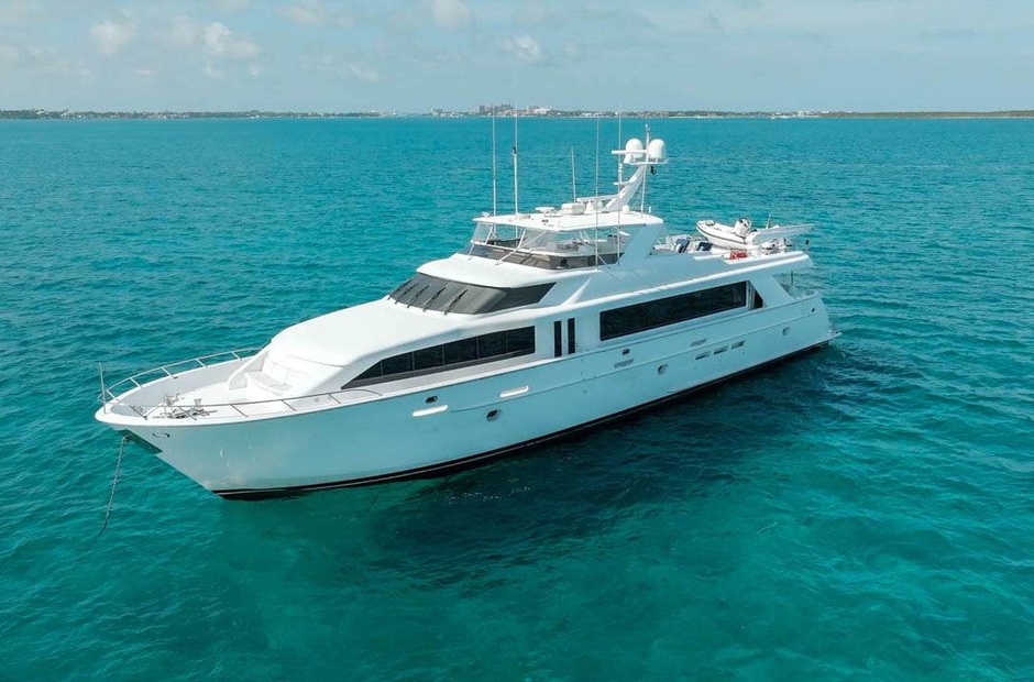 Hatteras Magnum Ride