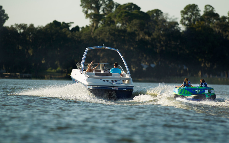 Bayliner 195 Deck Boat