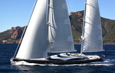 Royal Huisman  Twizzle