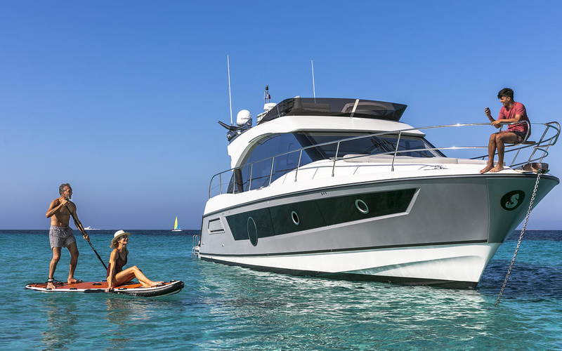Beneteau Monte Carlo 52
