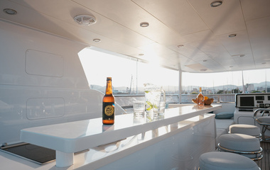 Jade Yachts Seal