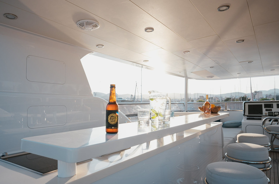Jade Yachts Seal