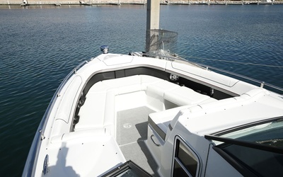 Formula 350 Crossover Bowrider