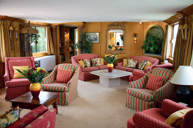 Napoleon's cozy salon adjusts for sybariticity.