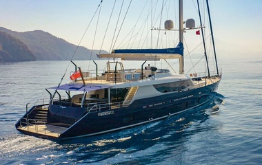 Mengi-Yay Yachts L'Aquila