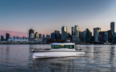 Axopar 37 XC Cross Cabin